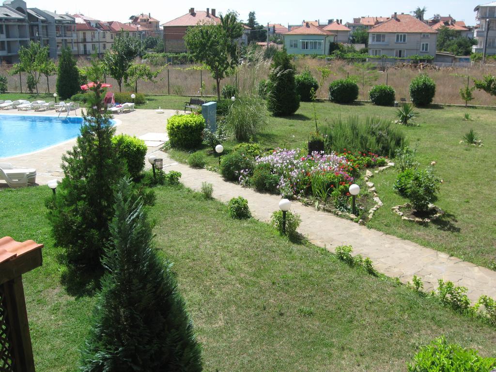Chateau Aheloy Pomorie Exterior photo