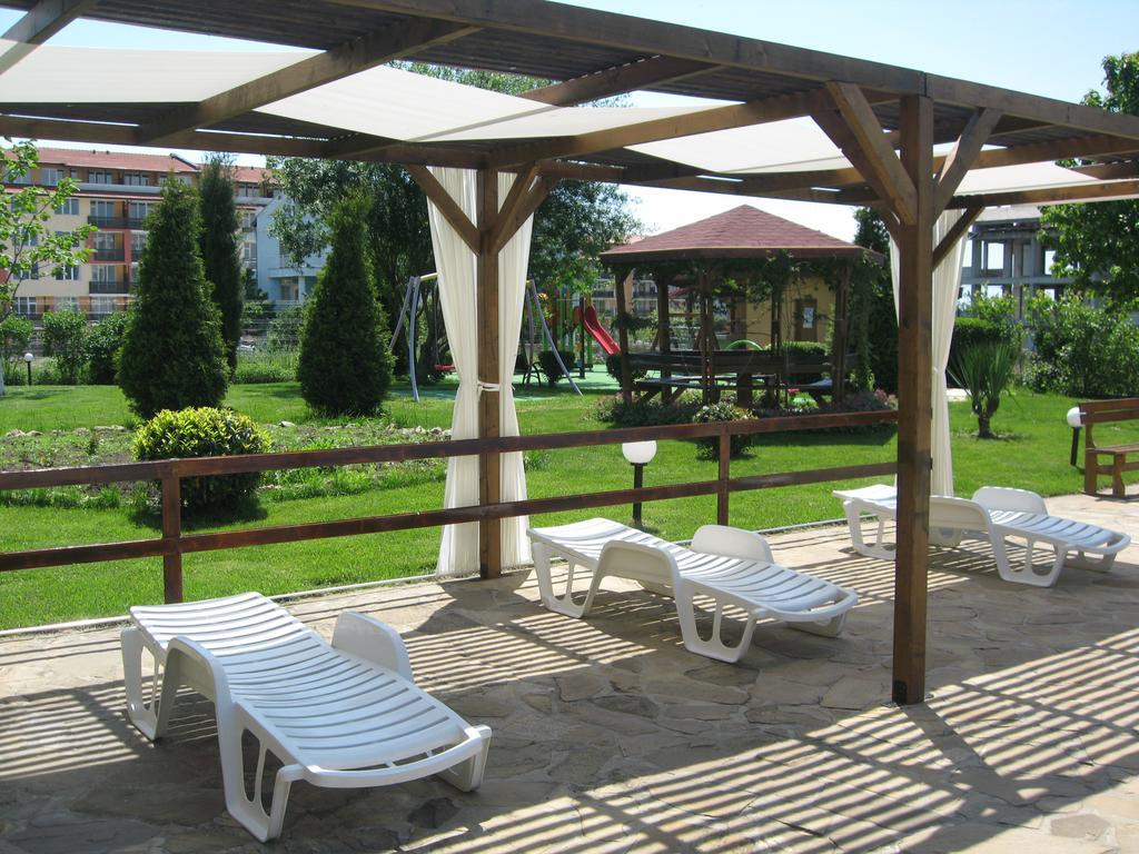 Chateau Aheloy Pomorie Exterior photo