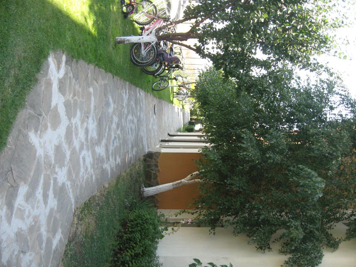 Chateau Aheloy Pomorie Exterior photo